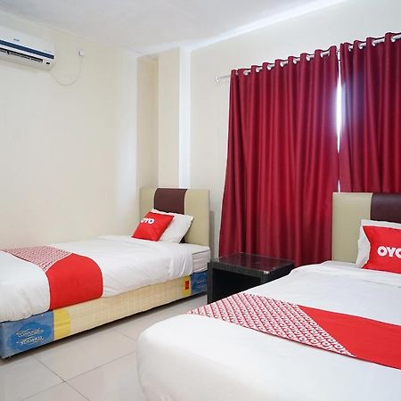 Oyo 1647 Hotel Pavilliun 02 Syariah Balikpapan  Exterior foto